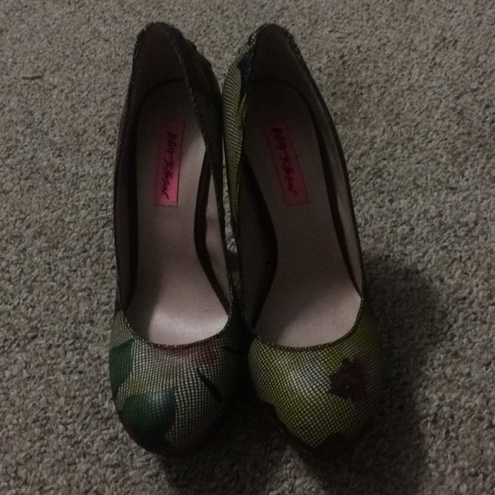 Betsey Johnson Dita corset Pumps - Picture 2 of 8
